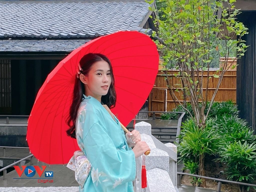 Ngắm Ngọc Thảo duyên dáng trong trang phục kimono - Ảnh 1.