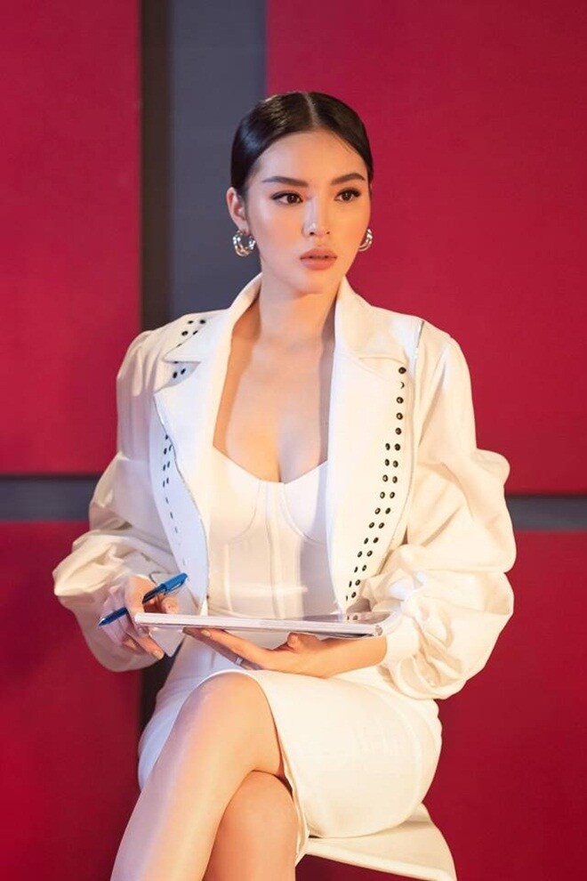 Scandal và nỗ lực khác thường của hoa hậu Kỳ Duyên trong showbiz Việt - Ảnh 5.