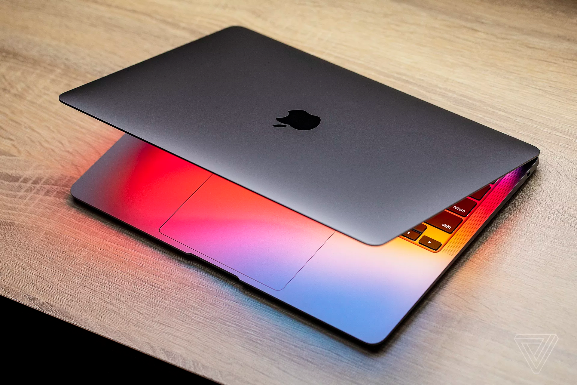 Macbook Air M1 sẽ là chuẩn mới của laptop mỏng nhẹ - Ảnh 2.