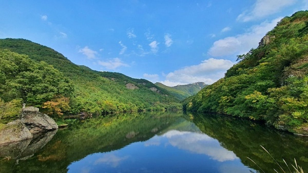 Khám phá 7 kho báu tự nhiên của tỉnh Gyeongsangbuk, Hàn Quốc - Ảnh 3.