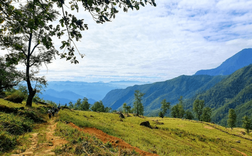 Cảnh đẹp níu chân người trên tour leo Nhìu Cồ San và đường đá cổ Pavie - Ảnh 16.