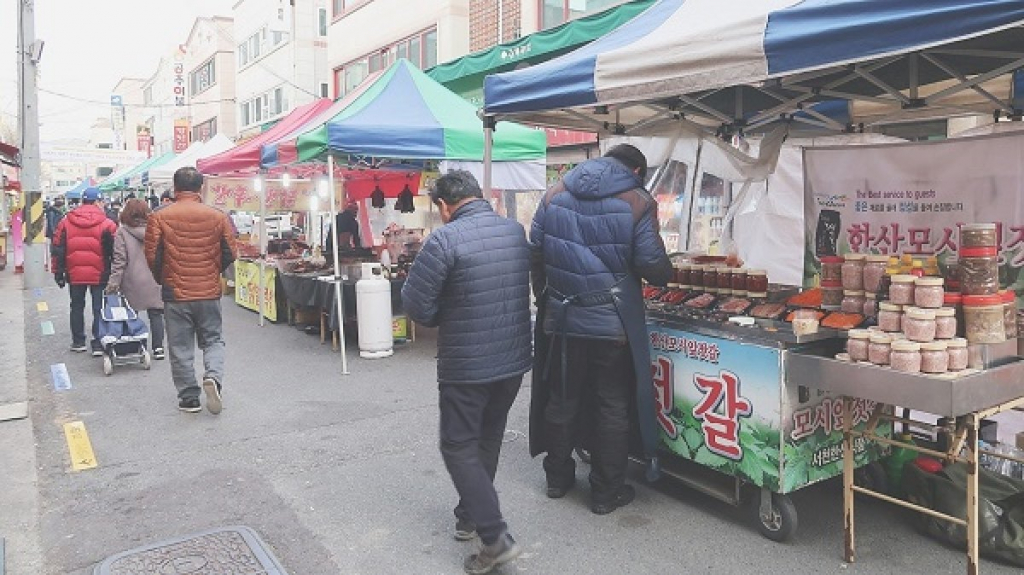 10 khu chợ truyền thống đáng ghé thăm nhất ở Hàn Quốc - Ảnh 4.