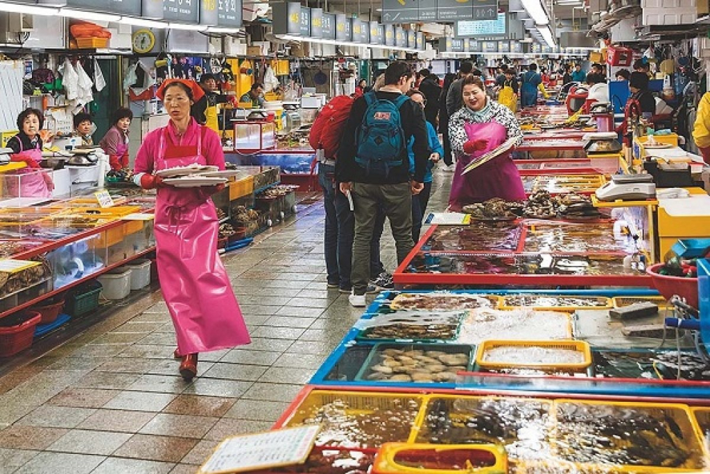 10 khu chợ truyền thống đáng ghé thăm nhất ở Hàn Quốc - Ảnh 5.