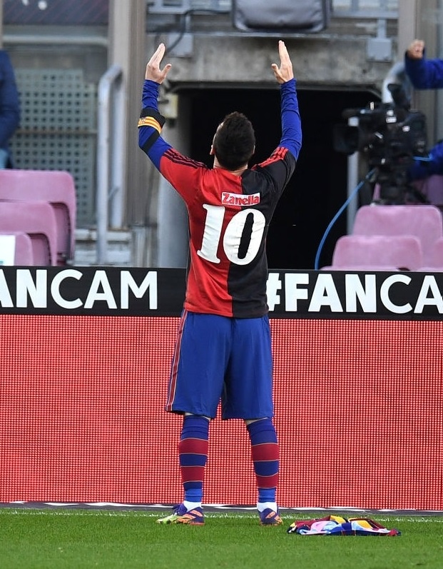 Messi làm điều đặc biệt để tri ân Maradona - Ảnh 3.