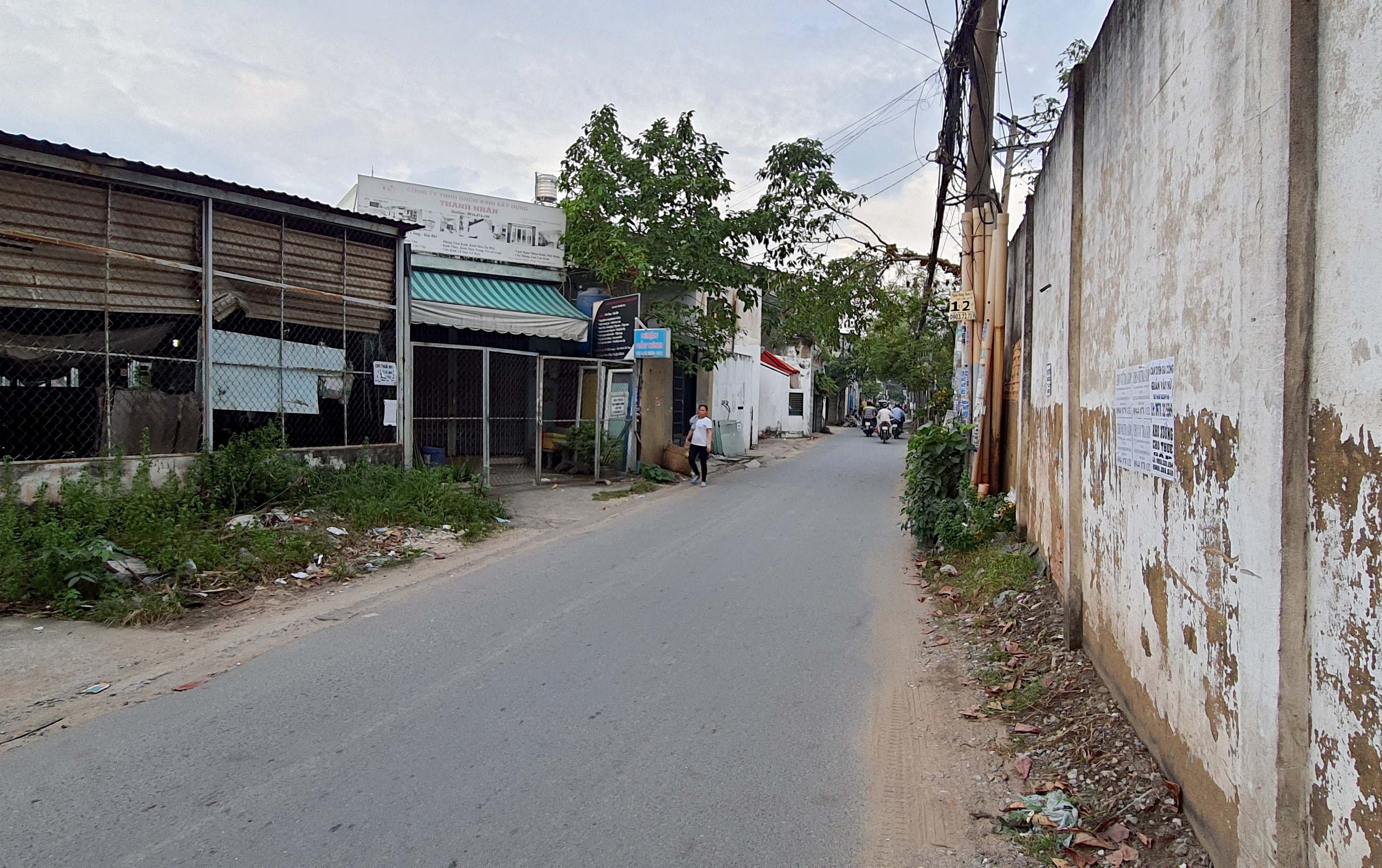 Tên cướp kéo lê cô gái hơn 500m trên đường phố Sài Gòn - Ảnh 4.