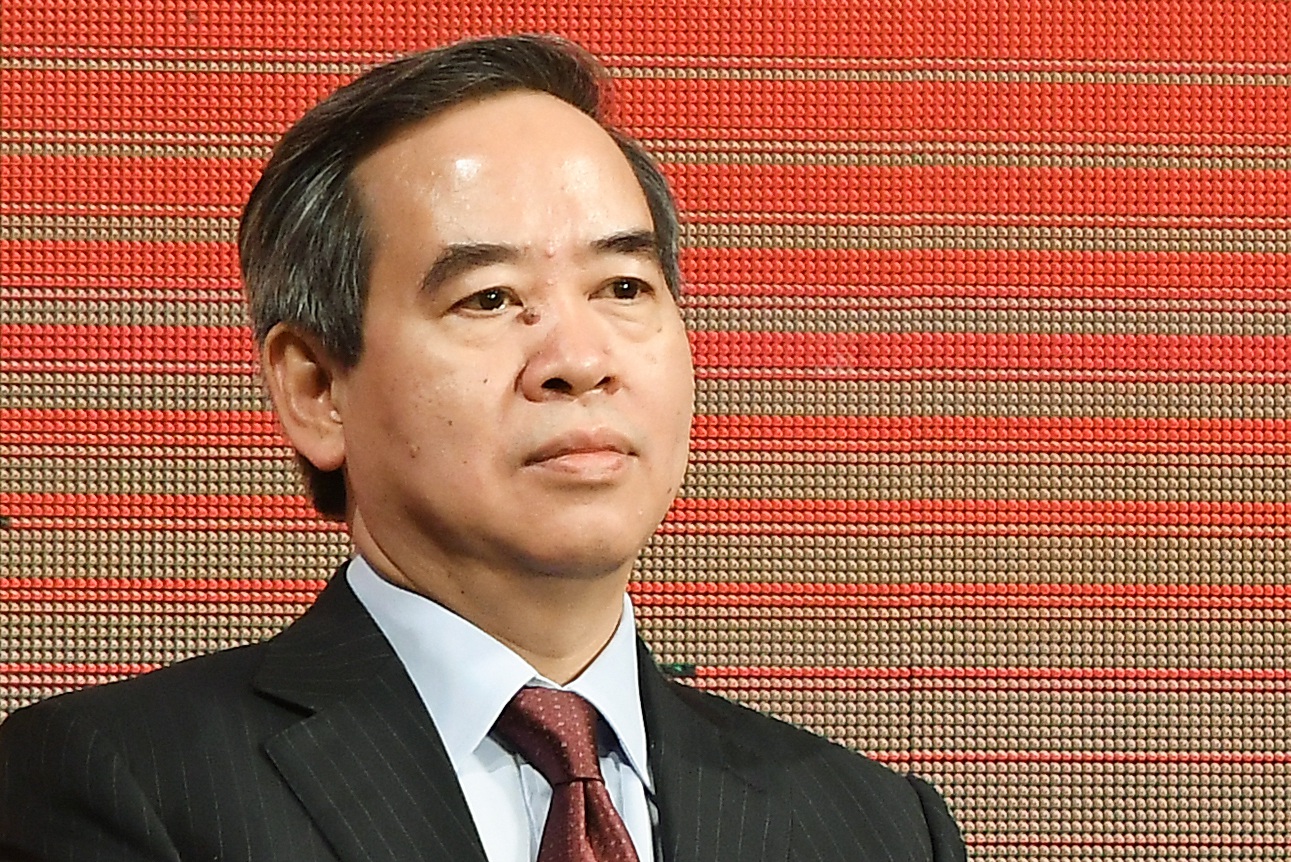 Bộ Chính trị kỷ luật cảnh cáo Trưởng ban Kinh tế Trung ương Nguyễn Văn Bình - Ảnh 1.