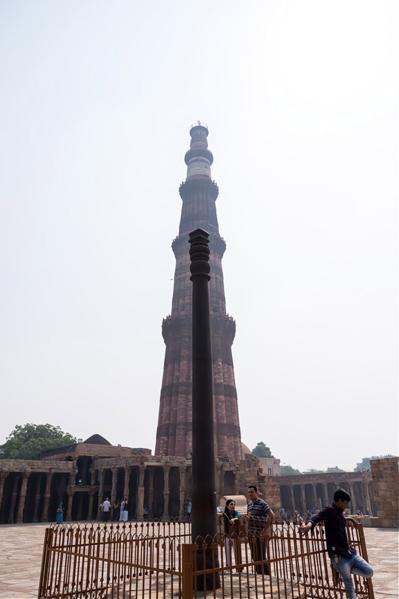 Tòa tháp bằng gạch cao nhất thế giới giống hệt ống khói, được người Ấn Độ tôn sùng như vật báu - Ảnh 7.