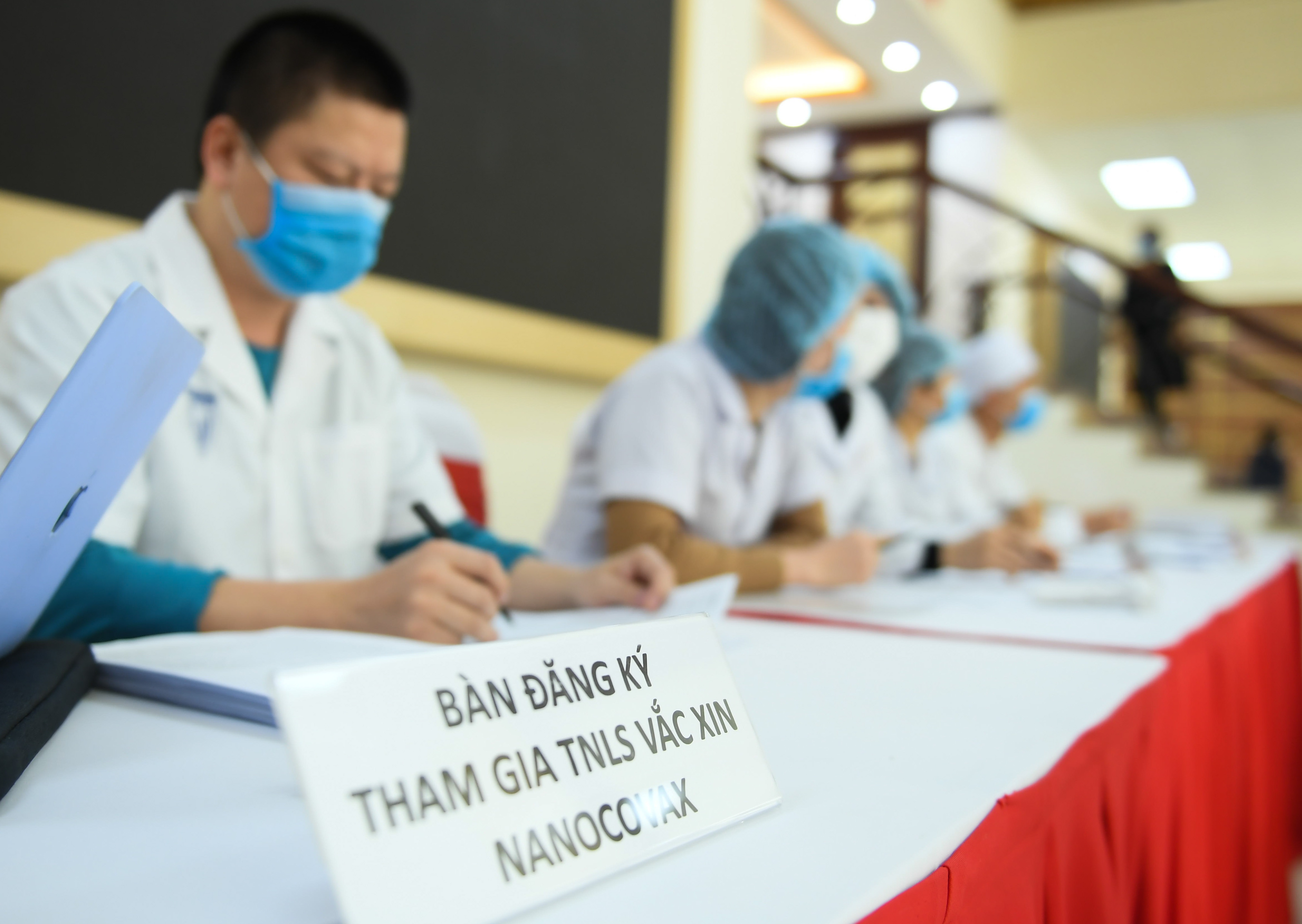 Vaccine Covid-19 của Việt Nam dự kiến hiệu quả 90%, giá 120.000 đồng/liều - Ảnh 1.