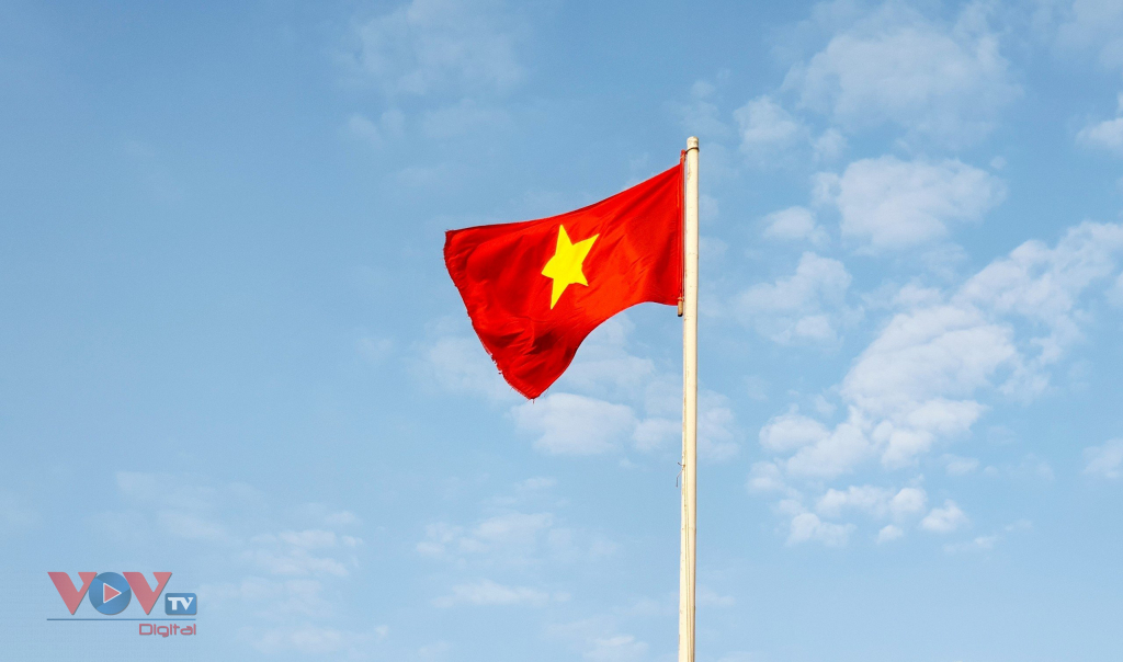 Lễ chào cờ: Trong năm 2024, lễ chào cờ được tổ chức đầy tưng bừng tại các thành phố lớn trên khắp Việt Nam. Đây là một sự kiện quan trọng, đánh dấu sự đoàn kết và tình yêu đối với đất nước. Hãy xem các hình ảnh để cảm nhận sự kiện trọng đại này.