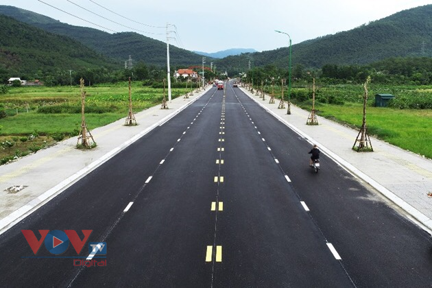 UBND tỉnh Quảng Ninh và tp Uông Bí đã đầu tư 553 tỉ đồng với 4 gói dự án để mở rộng tuyến đường.jpg
