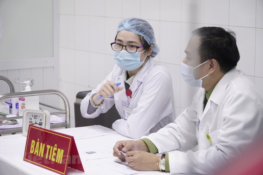 Hình ảnh ca tiêm thử nghiệm vaccine ngừa COVID-19 đầu tiên của Việt Nam - Ảnh 11.