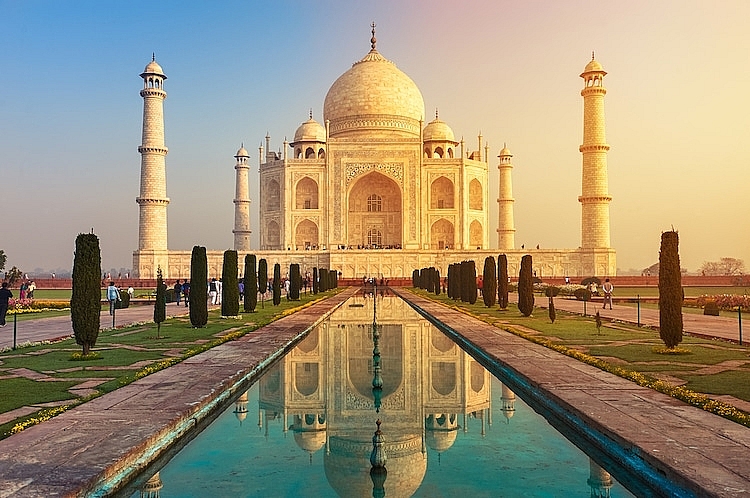 Sự thật kinh ngạc về Taj Mahal – Biểu tượng của Ấn Độ - Ảnh 1.