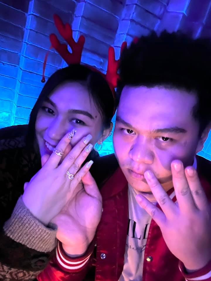 Yuno Bigboi cầu hôn bạn gái trong đêm Giáng sinh - Ảnh 1.