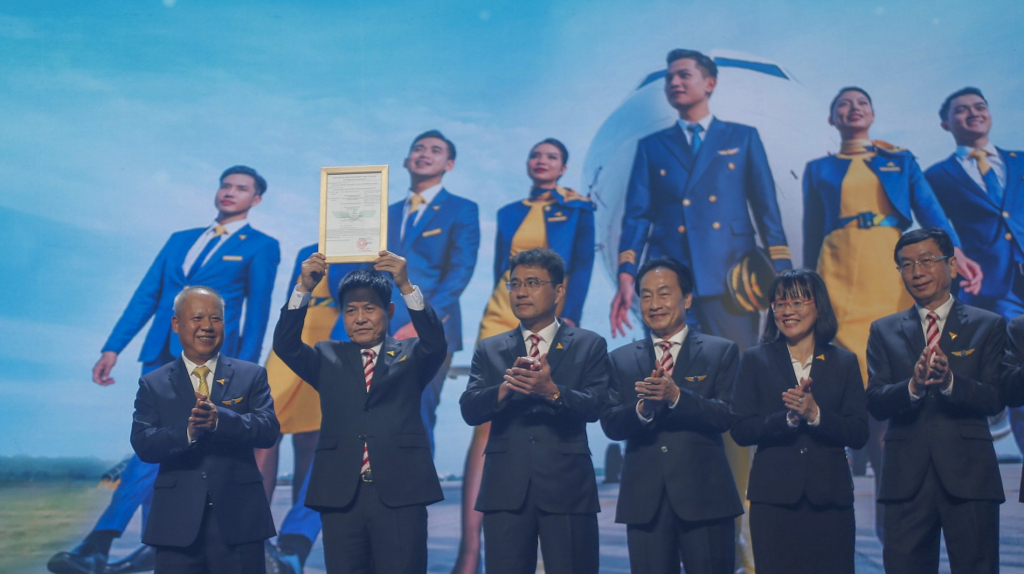 Việt Nam ra mắt hãng hàng không lữ hành đầu tiên - Ảnh 2.