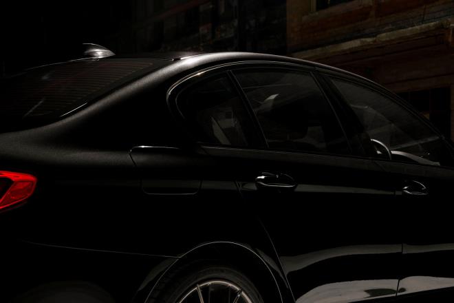 BMW 5 series phiên bản Dark Shadow Edition siêu 'ngầu' - Ảnh 9.