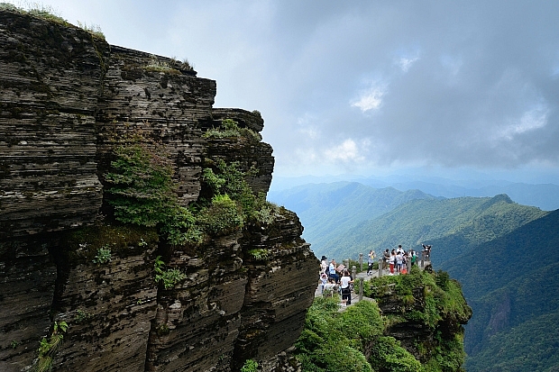 Ngôi chùa nhỏ trên đỉnh núi Fanjing linh thiêng của Trung Quốc - Ảnh 6.
