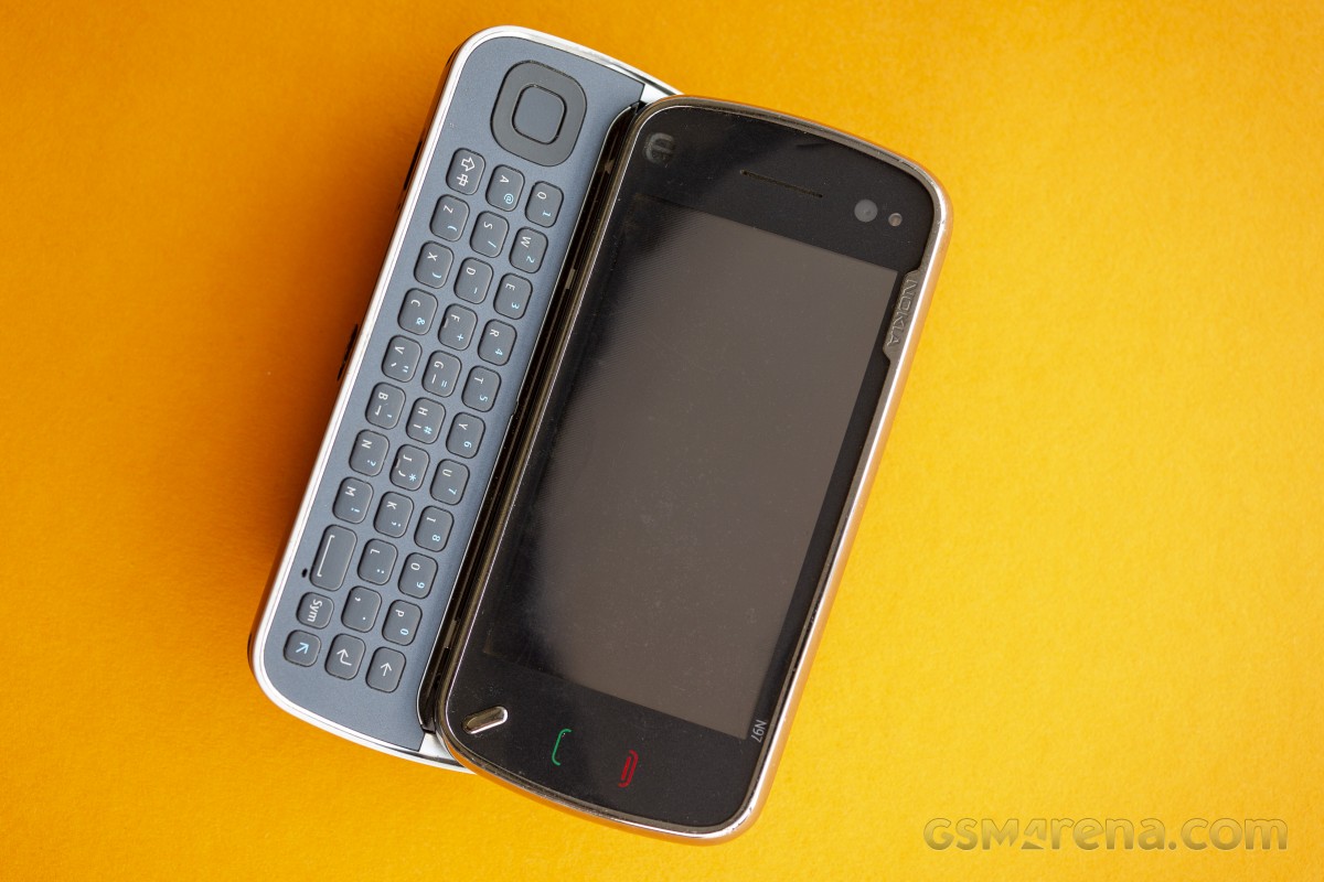 Nokia N97: tưởng là iPhone killer hóa ra lại là thứ giết chết chính Nokia - Ảnh 2.