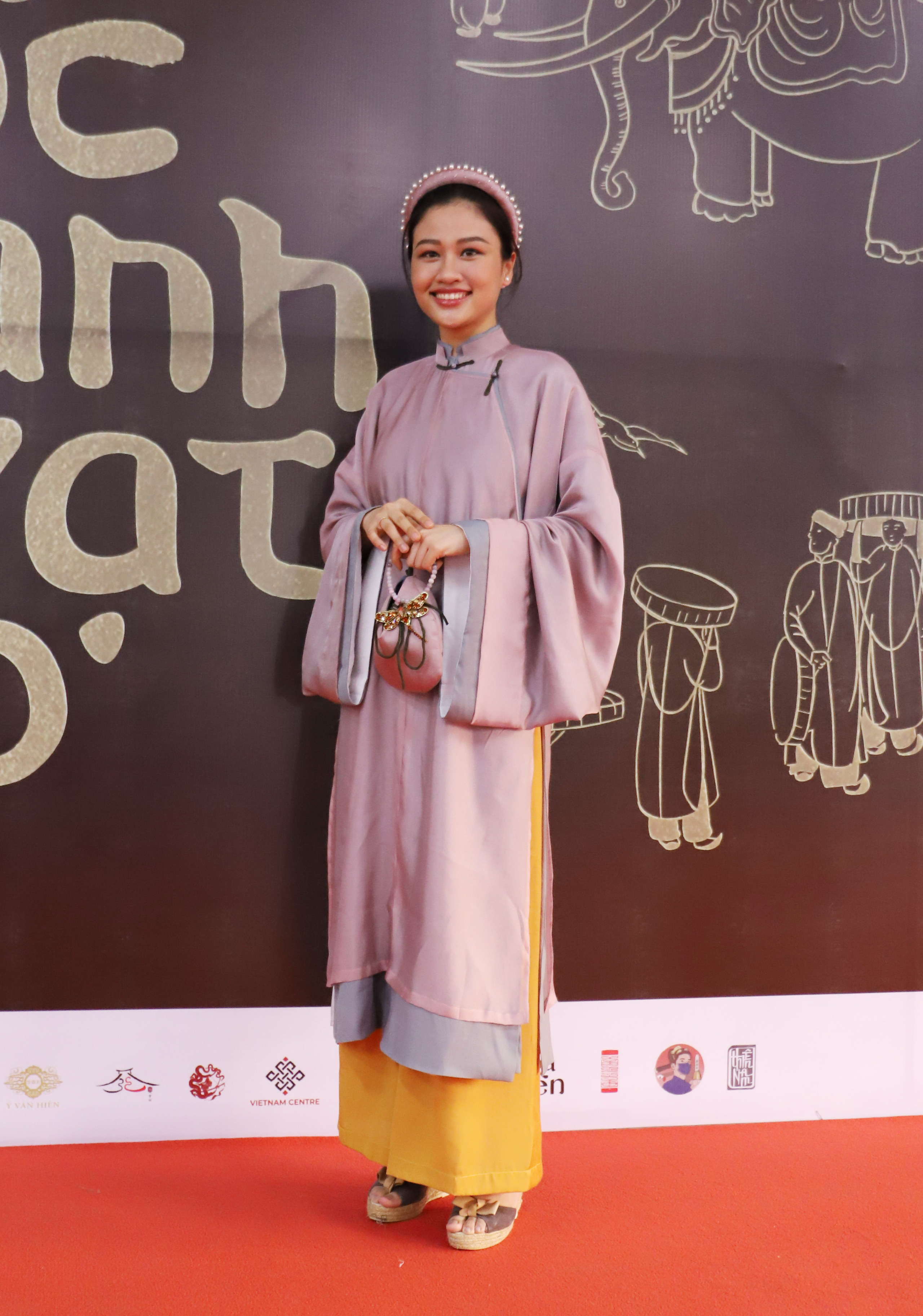 Chiêm ngưỡng những bộ áo dài cổ của phụ nữ tại Ngày hội Việt phục - Ảnh 5.