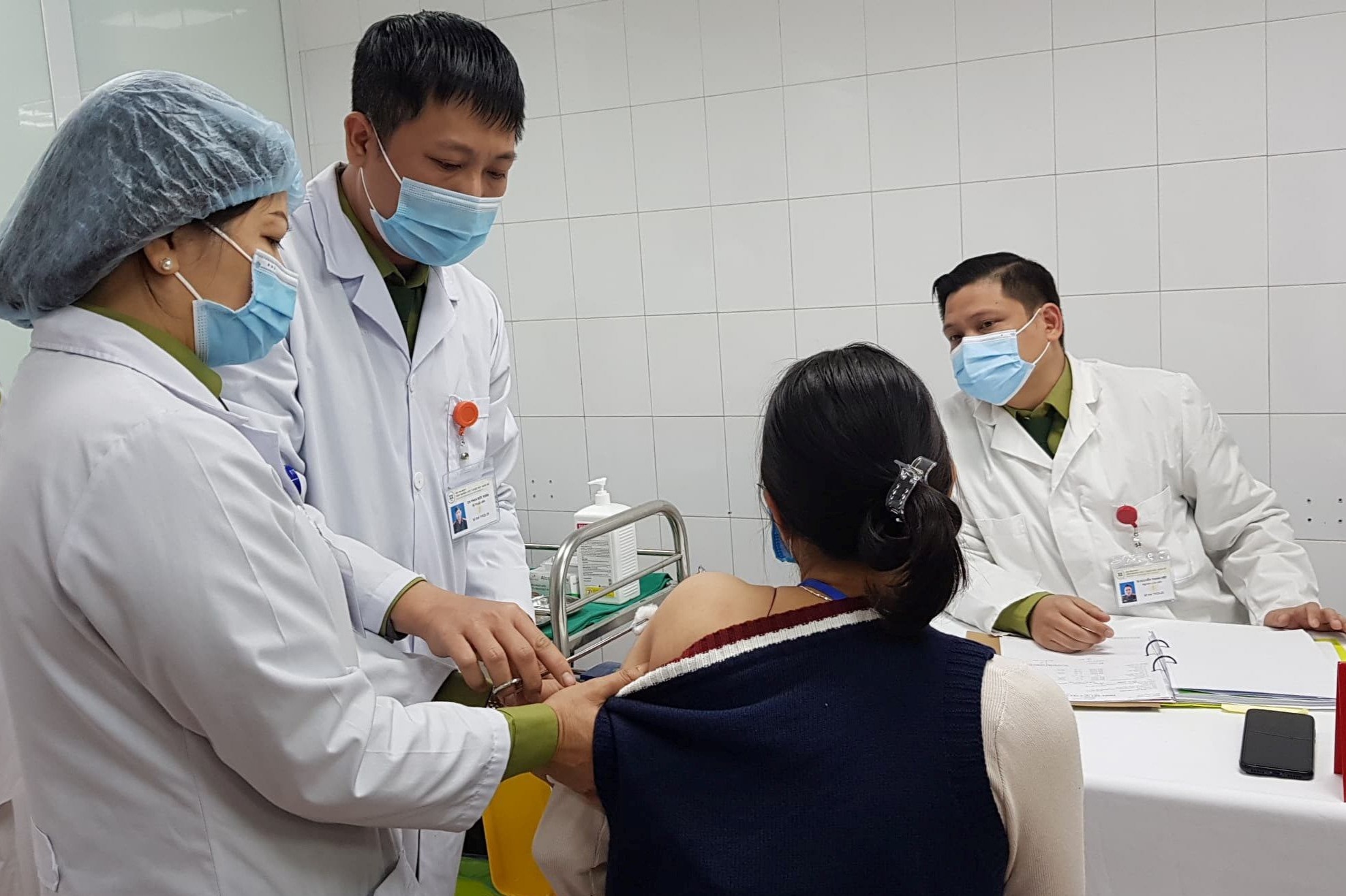 Ai là người đầu tiên được tiêm liều cao nhất vaccine Covid-19 của Việt Nam? - Ảnh 1.