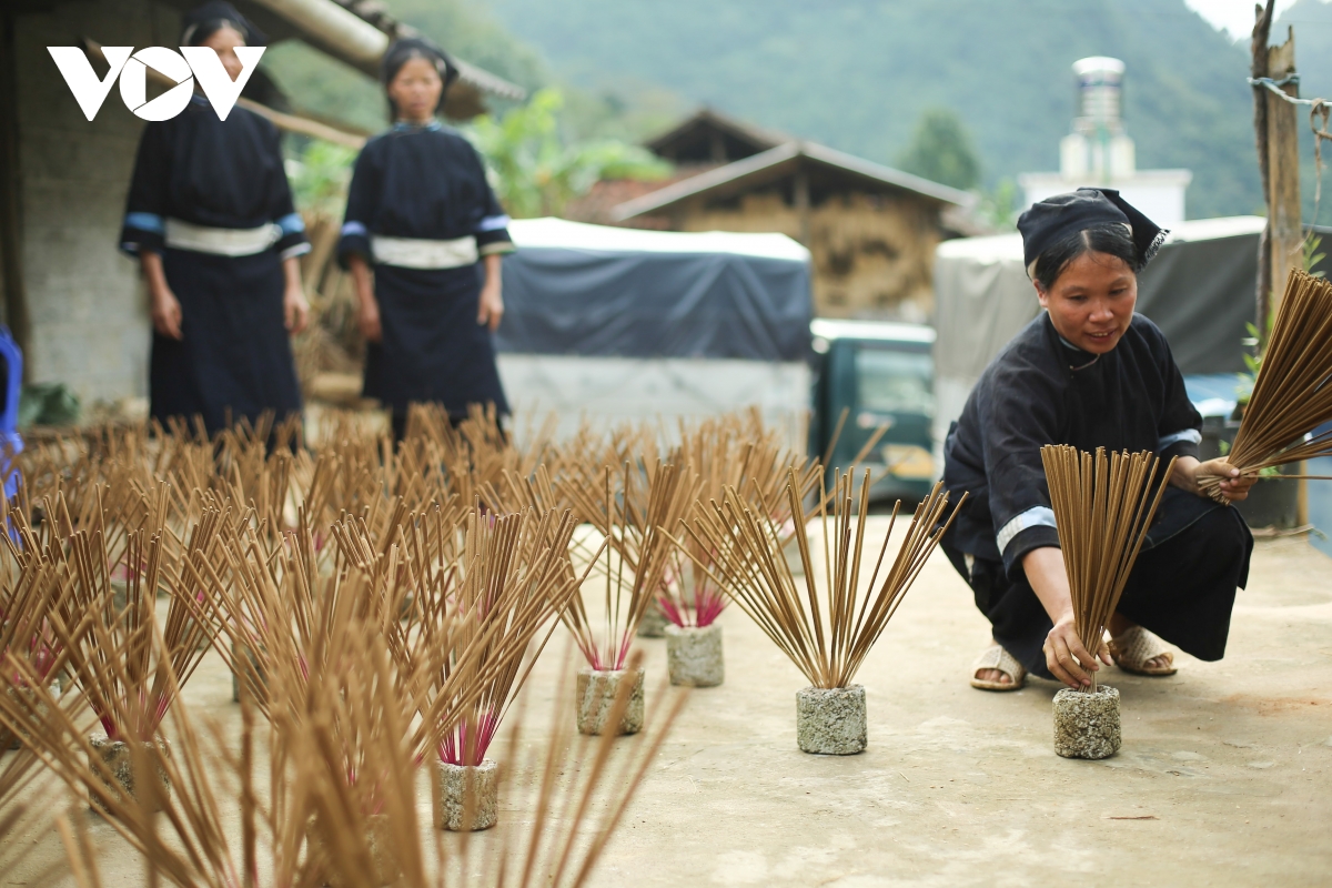 Khám phá nghề làm hương truyền thống của người Nùng ở Cao Bằng - Ảnh 10.