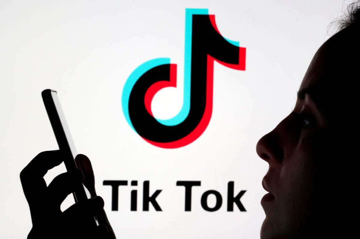 Italy yêu cầu TikTok chặn người dùng nhỏ tuổi sau vụ bé gái 10 tuổi tử vong - Ảnh 1.