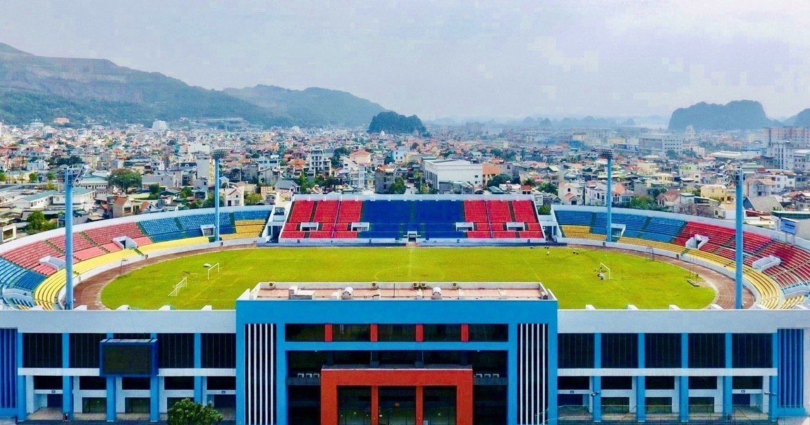 Dịch COVID-19: Hoãn trận đấu bóng đá giữa Than Quảng Ninh và Thành phố Hồ Chí Minh - Ảnh 1.