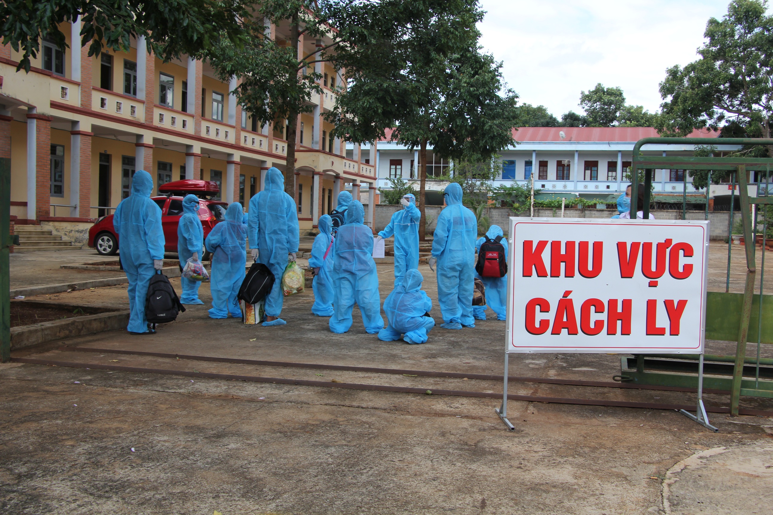 Nam thanh niên trốn viện, bỏ xét nghiệm để đi... thăm người yêu - Ảnh 1.