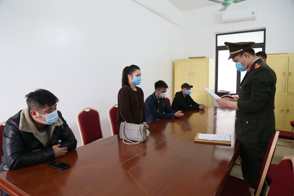 Quảng Ninh: Xử phạt 100 triệu đồng với 4 công dân không chấp hành quy định phòng chống dịch Covid-19 - Ảnh 1.