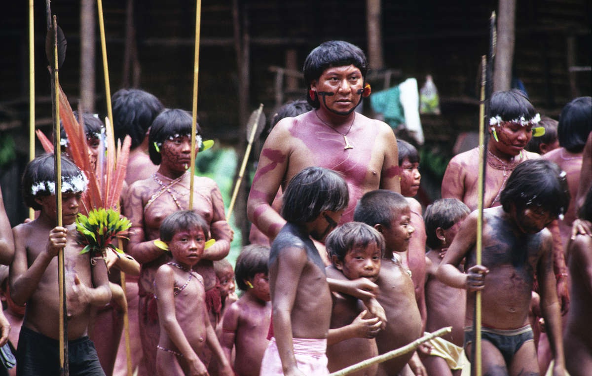 Những tập tục kỳ lạ của bộ tộc sống biệt lập trong rừng sâu Amazon - Ảnh 1.