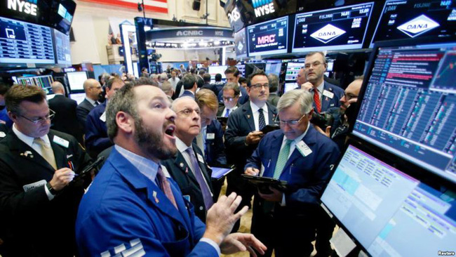 Thị trường chứng khoán Mỹ mở màn năm 2021 với một đợt bán tháo - Ảnh 1.