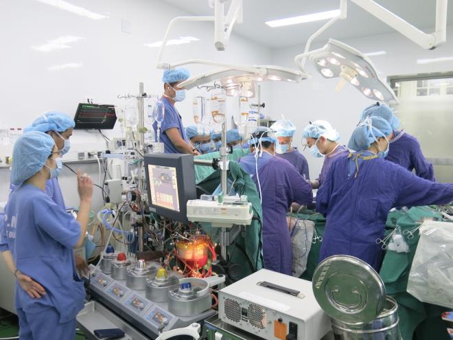 Hàng loạt kỷ lục mới trong lĩnh vực ghép tạng ở Việt Nam - Ảnh 2.