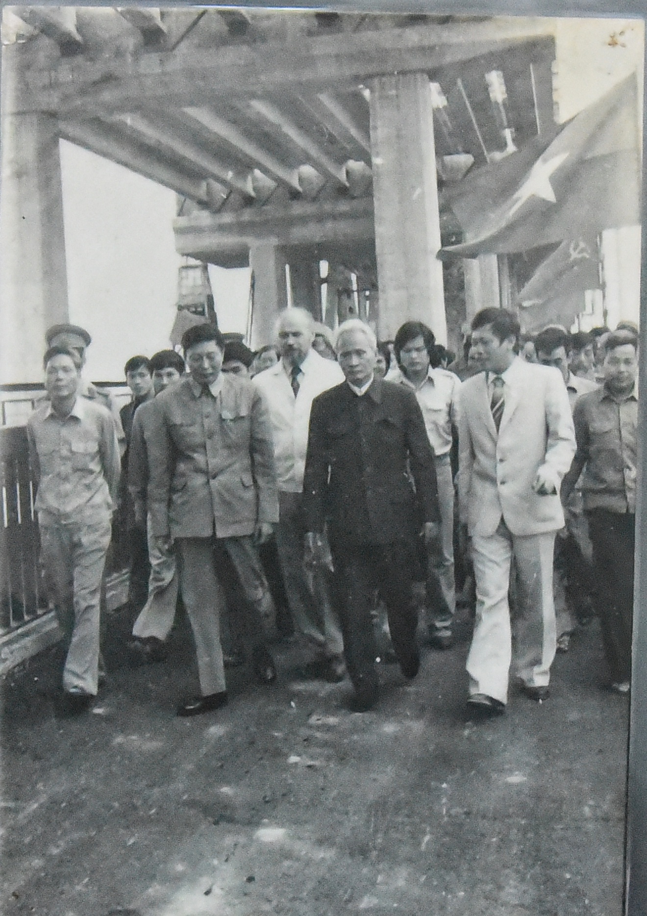 Liên Xô giúp Việt Nam xây cầu Thăng Long như thế nào? - Ảnh 5.