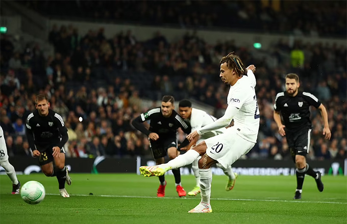 Kết quả Tottenham 5-1 Mura: Hat-trick lịch sử giải tỏa cho Kane - Ảnh 1.