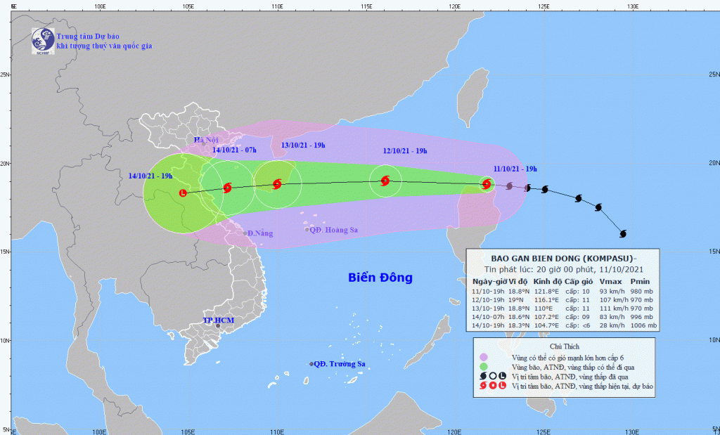 Tin bão gần Biển Đông: Bão Kompasu đi vào Biển Đông trong đêm nay và mạnh thêm - Ảnh 1.