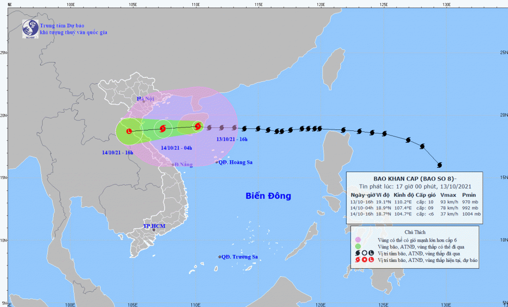 Bão số 8 đi vào đảo Hải Nam, cường độ bắt đầu suy giảm - Ảnh 1.