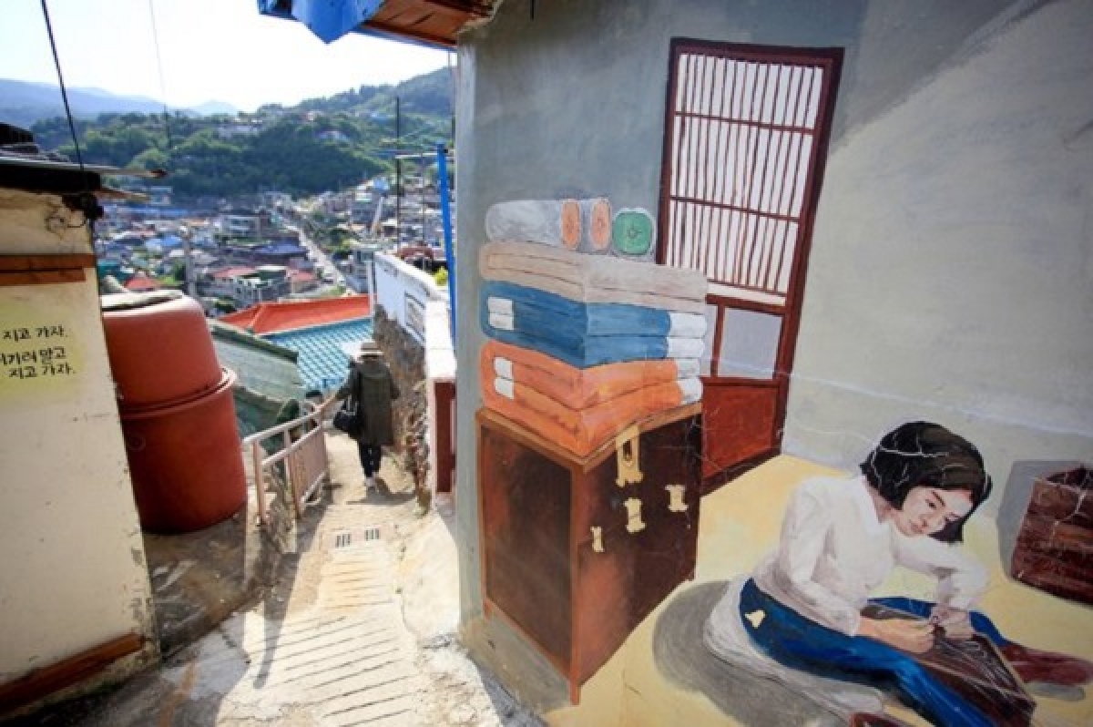 Ghé thăm những ngôi làng bích họa độc đáo ở Hàn Quốc - Ảnh 3.