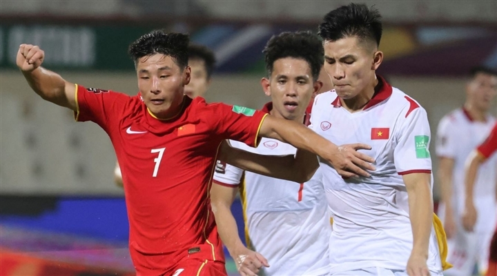 Tuyển Việt Nam chia tay 2 cầu thủ sau trận thua Trung Quốc - Ảnh 1.