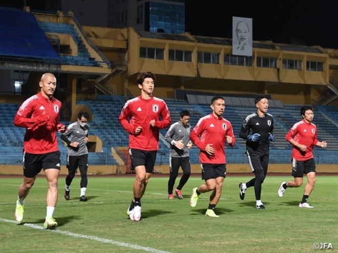 Dàn sao Nhật Bản chỉ tập 1 ngày: Lời giải thích khiến bóng đá Việt Nam suy ngẫm - Ảnh 1.