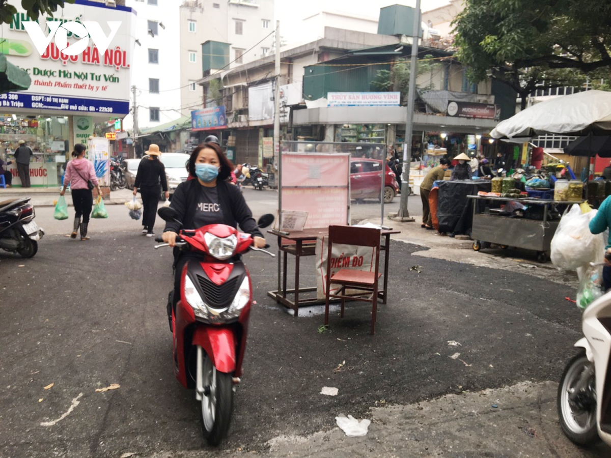 Quét mã QR tại chợ dân sinh ở Hà Nội đang làm chiếu lệ? - Ảnh 4.