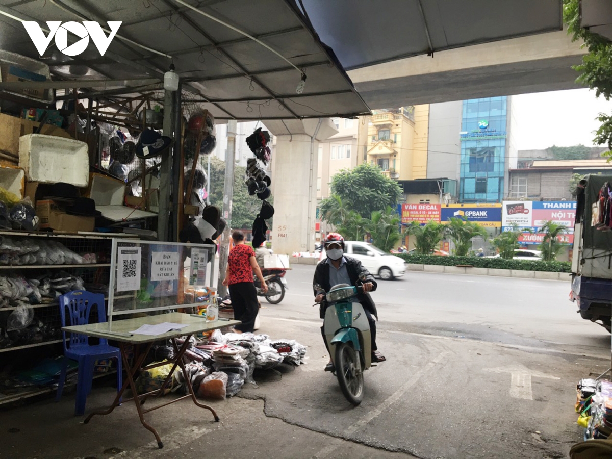 Quét mã QR tại chợ dân sinh ở Hà Nội đang làm chiếu lệ? - Ảnh 6.
