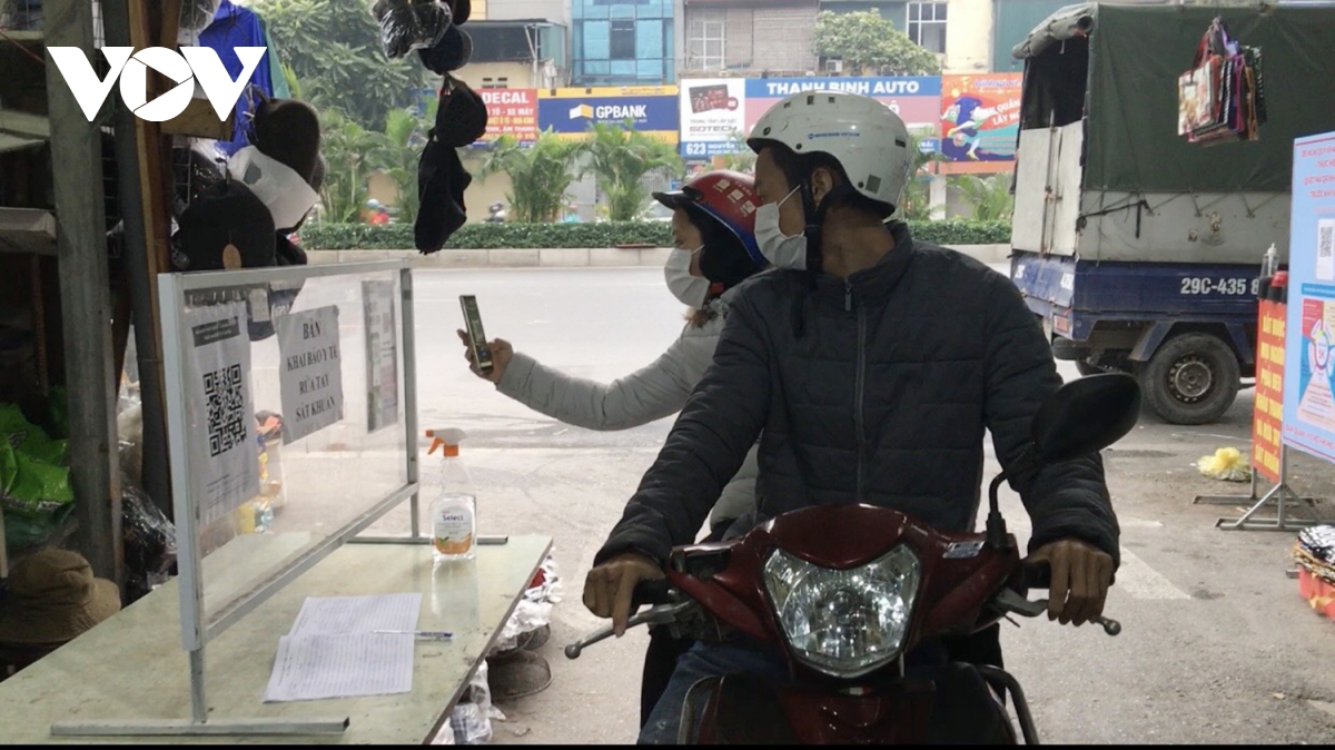 Quét mã QR tại chợ dân sinh ở Hà Nội đang làm chiếu lệ? - Ảnh 11.