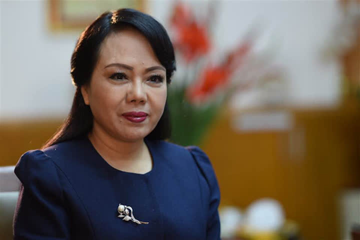 Bộ Chính trị kỷ luật cảnh cáo bà Nguyễn Thị Kim Tiến - Ảnh 1.