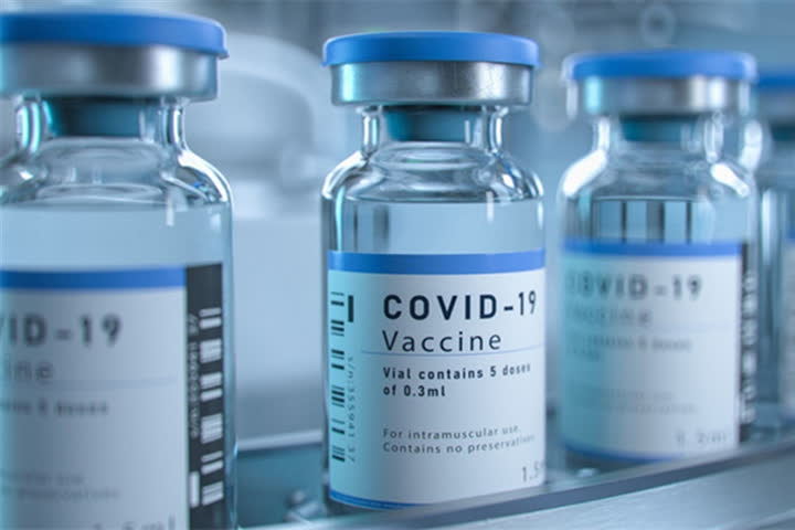 Vì sao một số nước chỉ tiêm 1 liều vaccine COVID-19 cho trẻ trên 12 tuổi? - Ảnh 1.