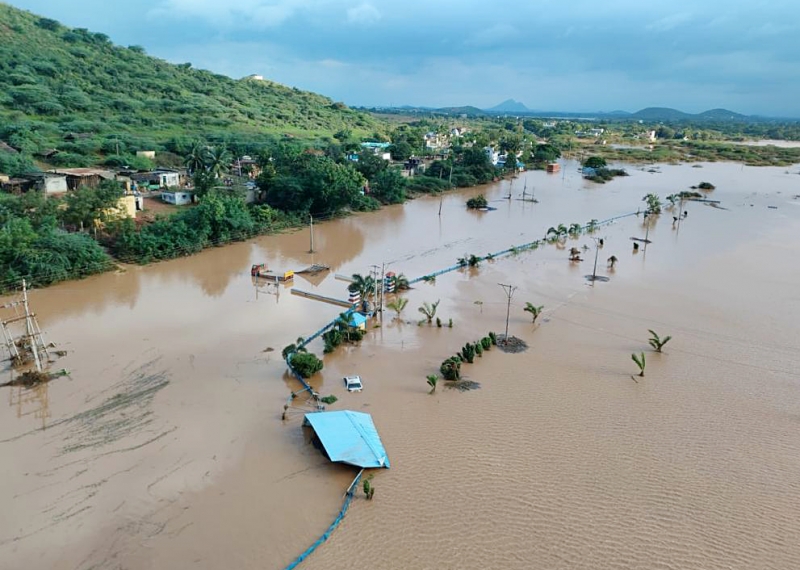 Ít nhất 25 người thiệt mạng do mưa lũ tại Đông Nam Ấn Độ - Ảnh 2.