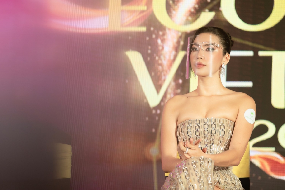 Minh Tú đắt show huấn luyện đại diện Việt Nam thi Hoa hậu quốc tế - Ảnh 2.