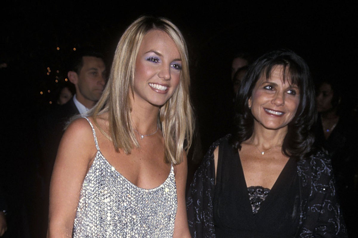 Britney Spears tố mẹ ruột khiến cô đau khổ suốt 13 năm - Ảnh 2.
