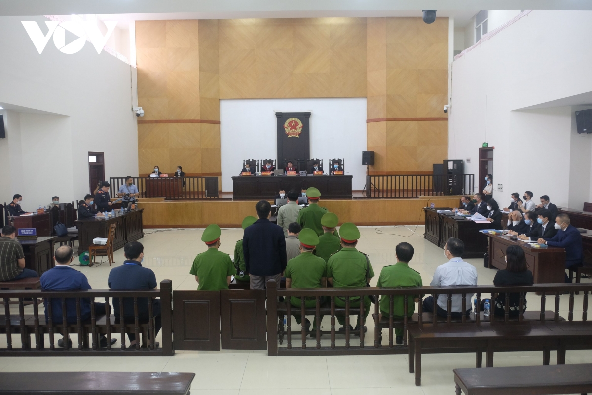 Cựu Phó Tổng cục trưởng Tình báo Nguyễn Duy Linh nhận mức án 14 năm tù - Ảnh 1.