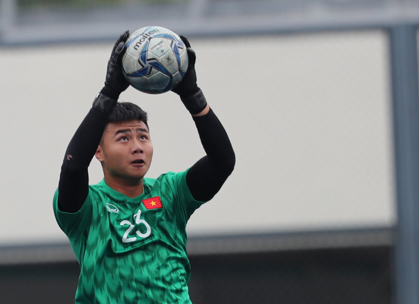 Văn Toản chấn thương, HLV Park gọi gấp thủ môn lên tuyển Việt Nam - Ảnh 1.
