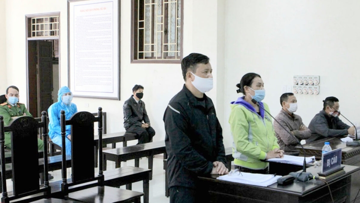 Lại hoãn phiên xử vợ chồng Lẫm Quyết liên quan Đường 'Nhuệ' chiếm đóng công ty - Ảnh 1.