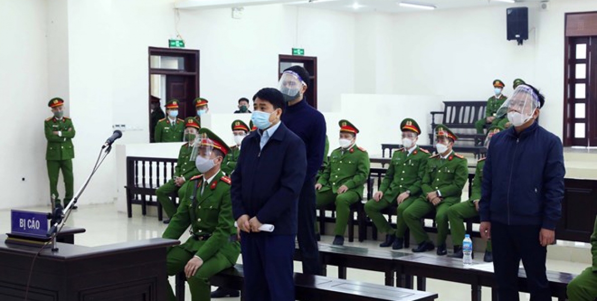 Ông Nguyễn Đức Chung nhận thêm 8 năm tù, phải bồi thường 25 tỷ đồng - Ảnh 1.